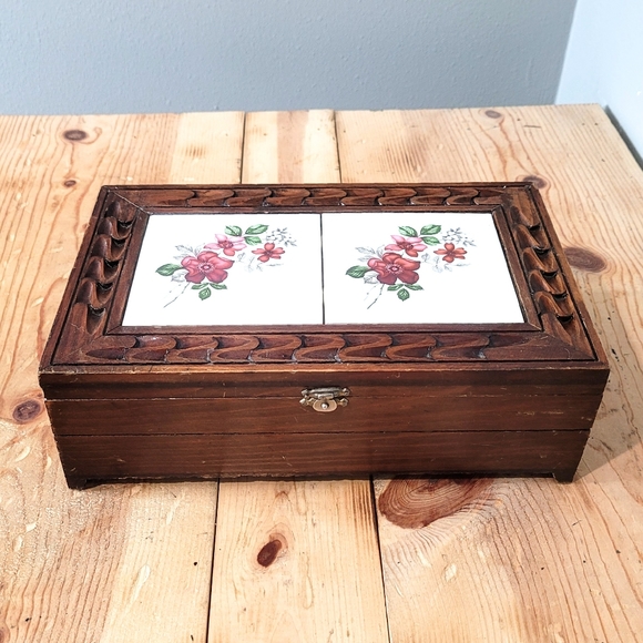 Vintage Carved Wood And Tile Trinket Box Felt Lined Hinged Lid 11 Inch Floral - Picture 1 of 11